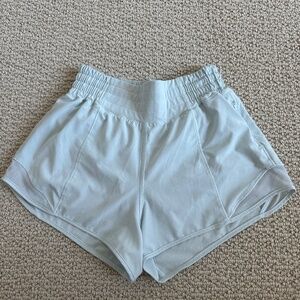 Lululemon Hotty Hot High Rise 2.5”